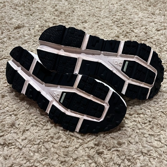 On Cloudultra Black/White Men’s Running Trail Shoes Men’s 9.5 - Picture 10 of 10